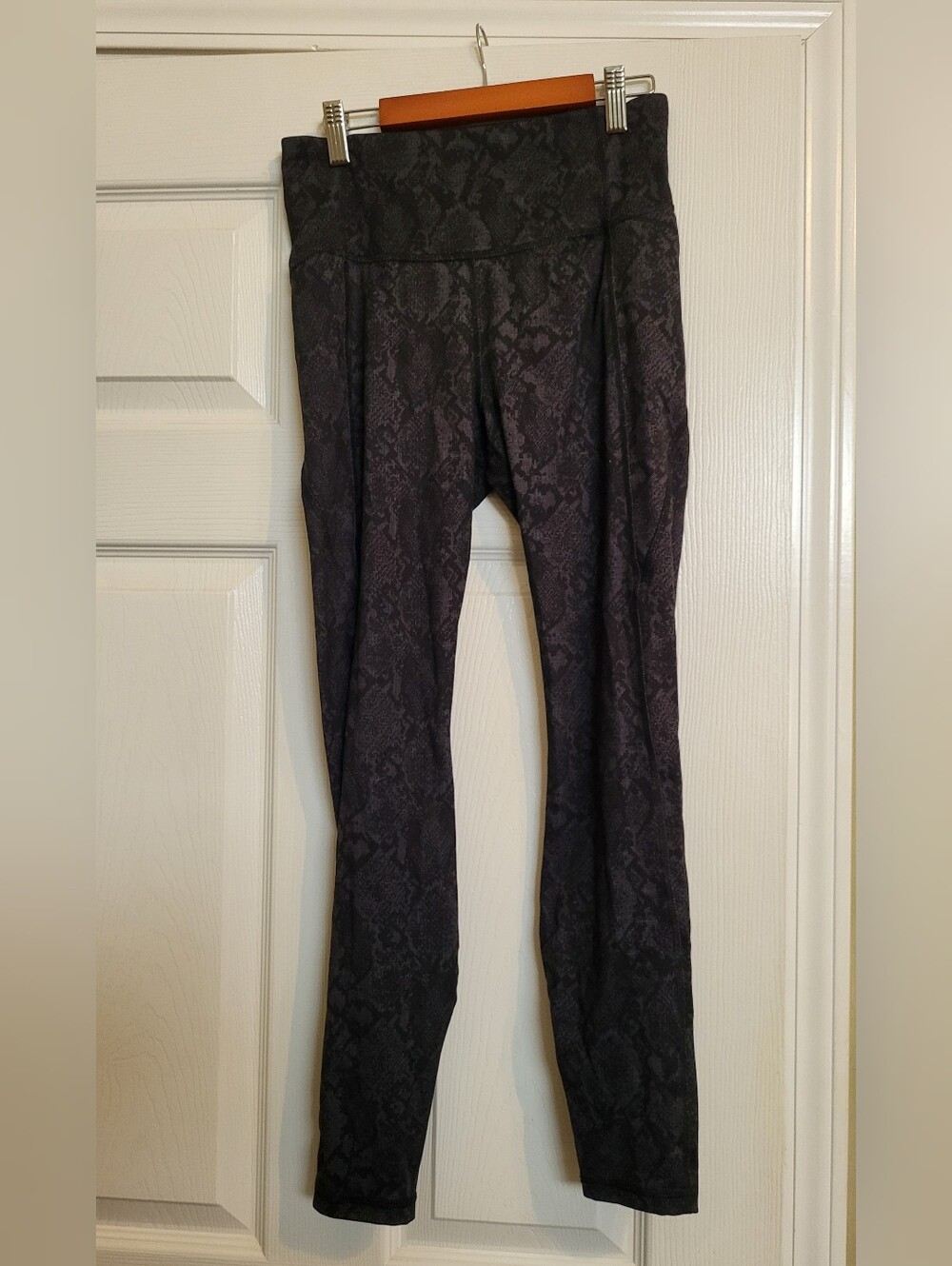 All in motion Dark Gray Snake-Print High-Waist Leggings